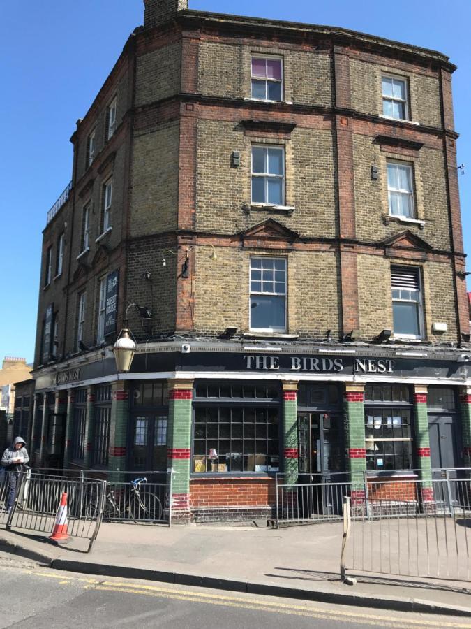 The Birds Nest Hostel London Exterior photo